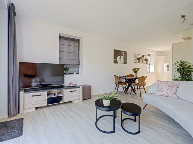 Uraan 48, Zeewolde