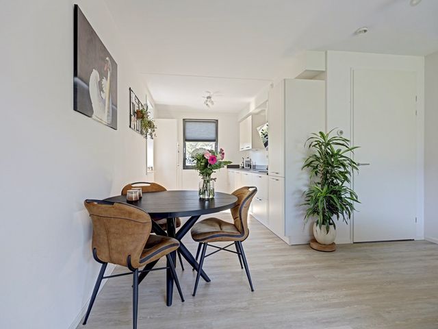 Uraan 48, Zeewolde