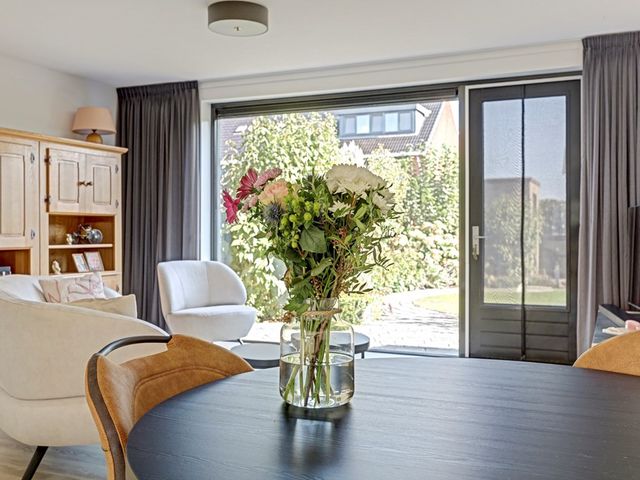 Uraan 48, Zeewolde