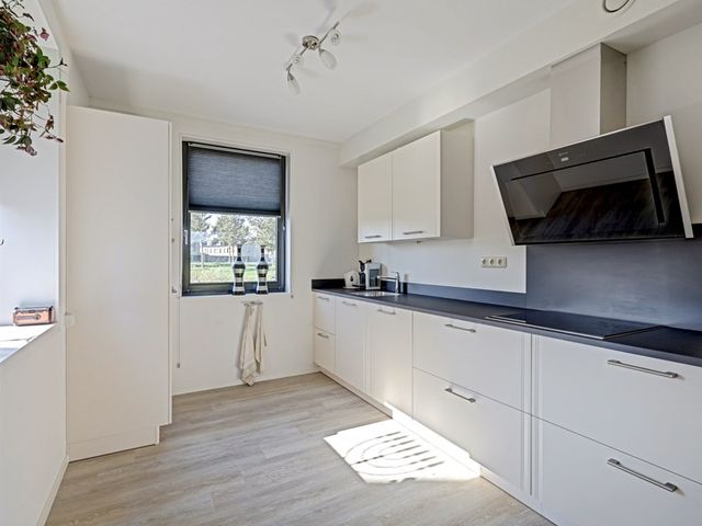 Uraan 48, Zeewolde
