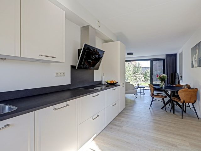Uraan 48, Zeewolde
