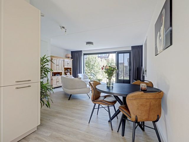 Uraan 48, Zeewolde