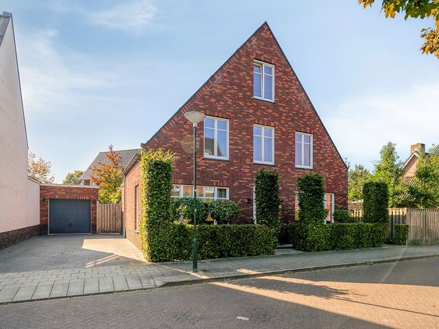 Hardveld 31, Schijndel