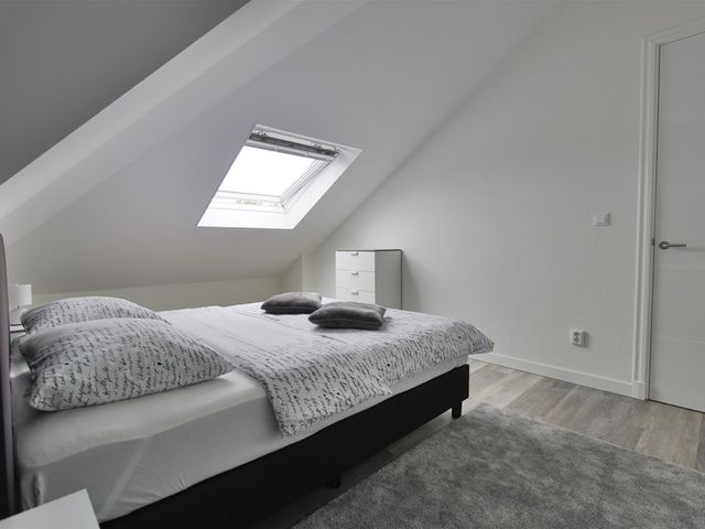 Saturnussingel 11, Almere