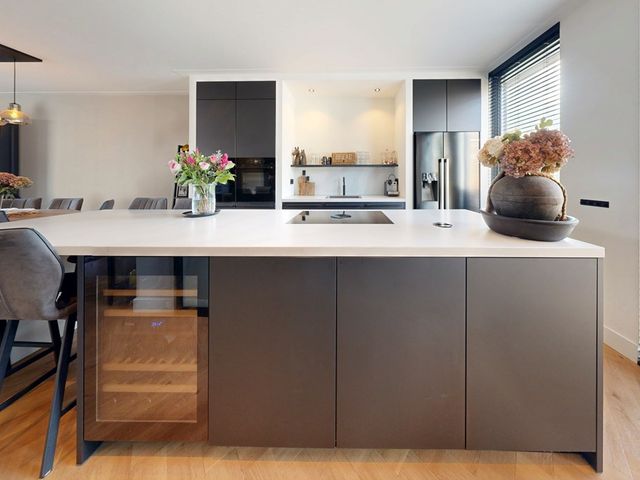Stanislas 20, Hoofddorp