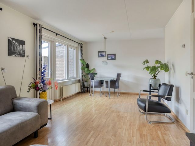 Hermelijn 52, Veldhoven