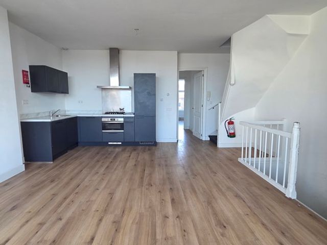 Schiedamseweg 108A03, Rotterdam