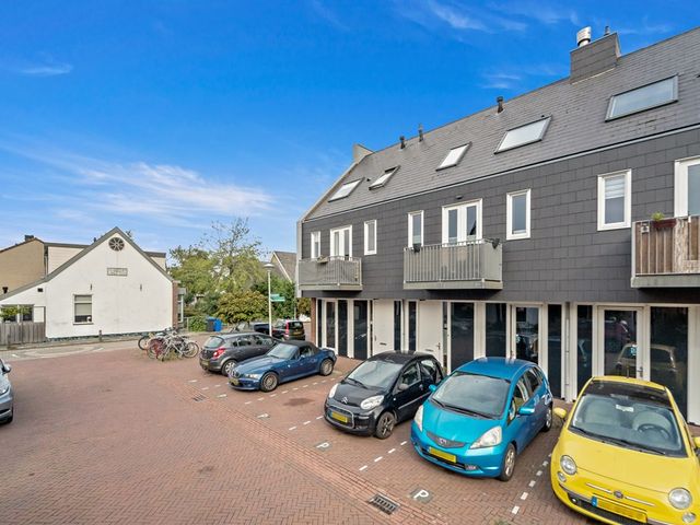 Kastanjehof 18, Maasland