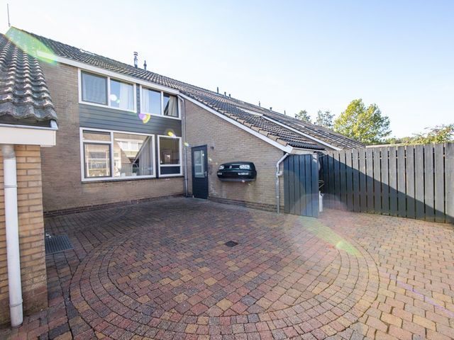 De Poon 11, Makkum