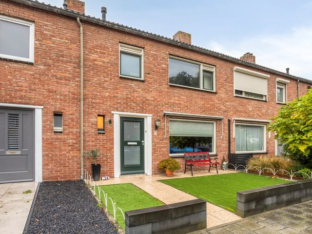 Hattingalaan 11, Hulst