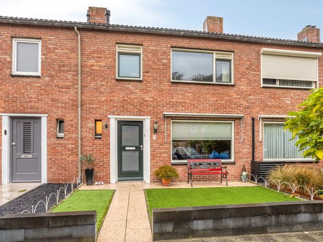 Hattingalaan 11, Hulst