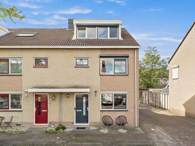 Drie Hoeven 11, Maasland