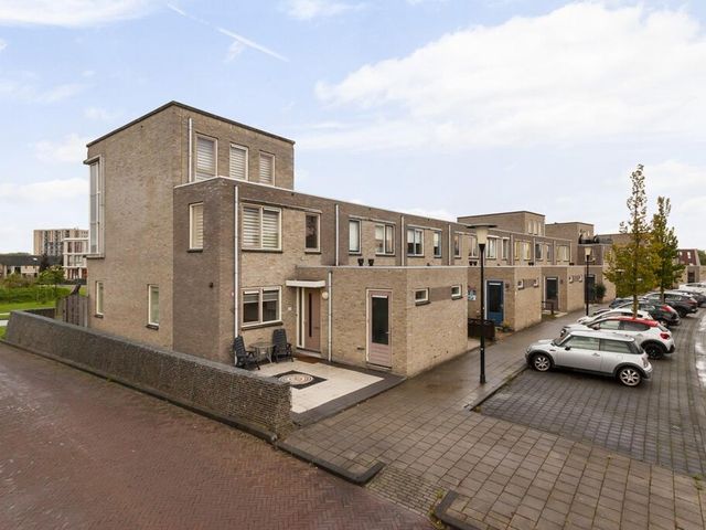 Giraffenburg 27, Barendrecht