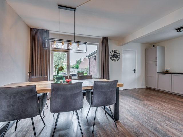 Dr. Poelsstraat 18, Maasbree