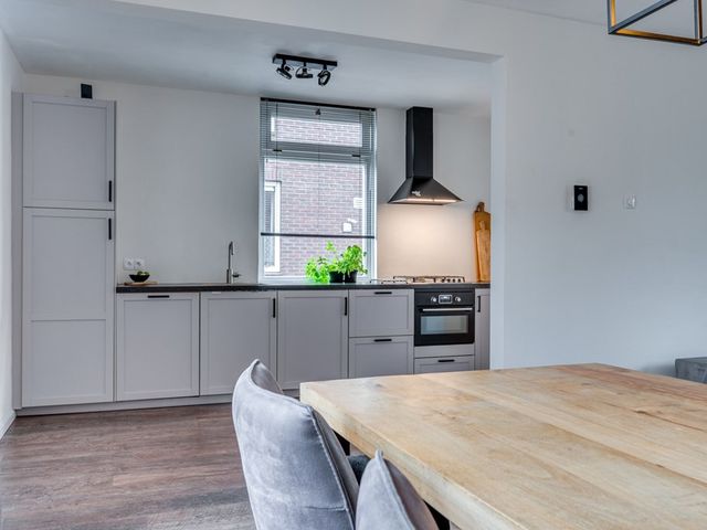 Dr. Poelsstraat 18, Maasbree