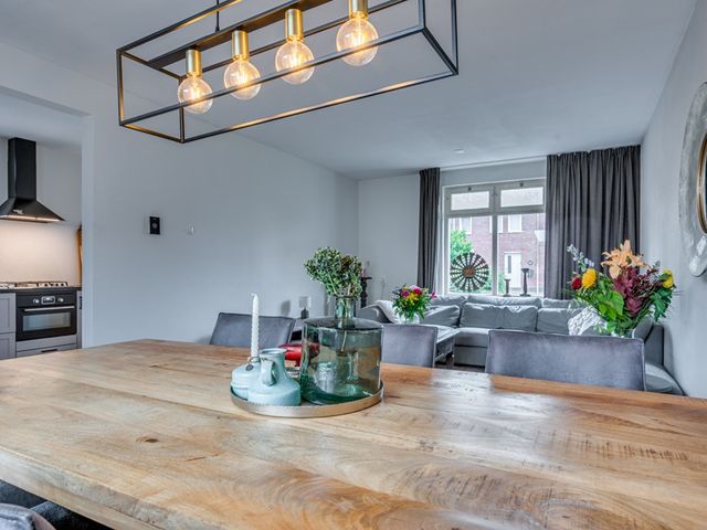 Dr. Poelsstraat 18, Maasbree
