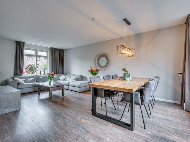 Dr. Poelsstraat 18, Maasbree