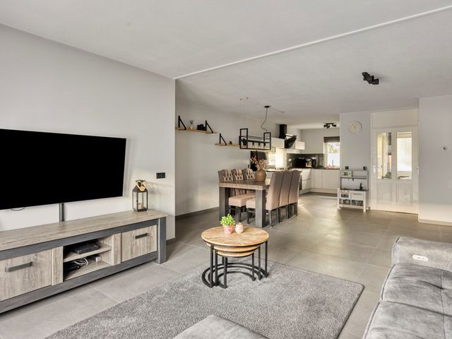 Robijnenbosweg 11, Veenendaal