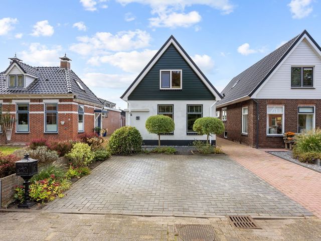 Van Akenwei 49, Siegerswoude