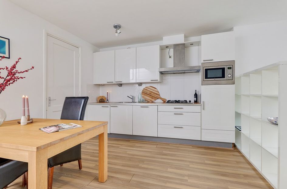 2e Van der Helststraat 6 4