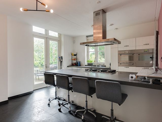 Diependaalselaan 102, Hilversum