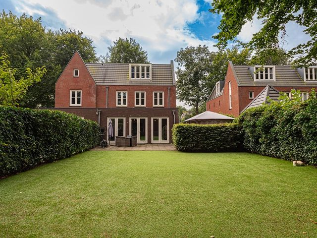 Diependaalselaan 102, Hilversum