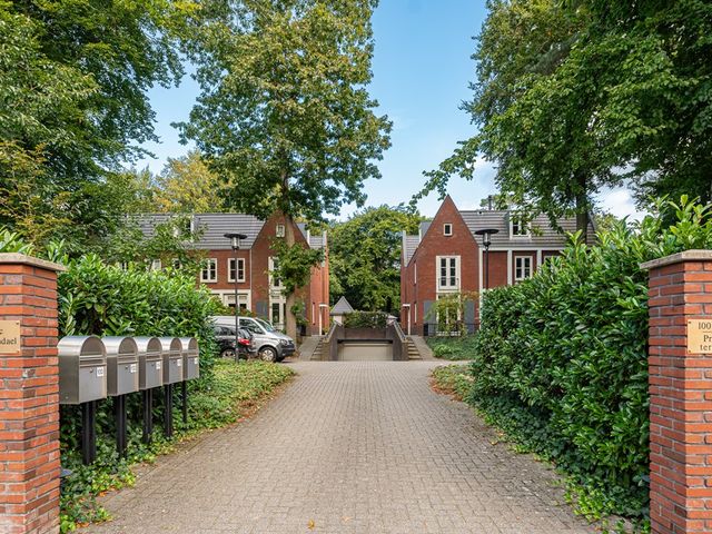 Diependaalselaan 102, Hilversum
