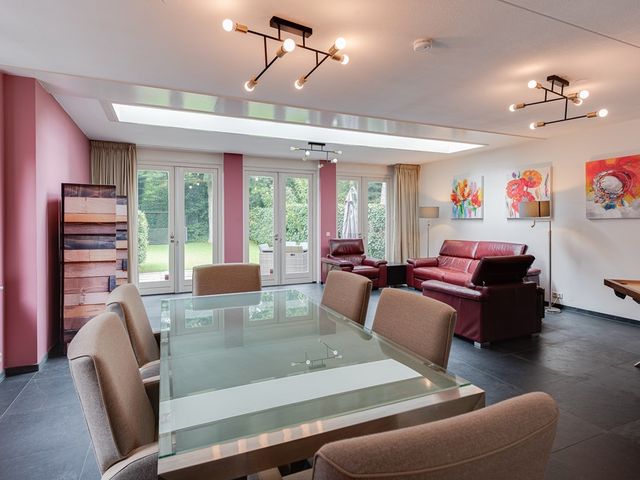 Diependaalselaan 102, Hilversum