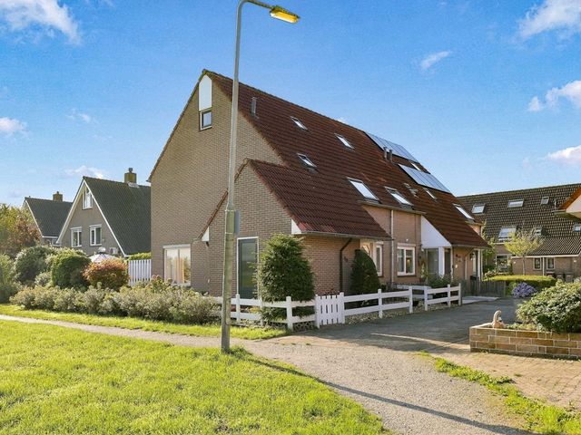 De Grote Weid 48, Uitgeest