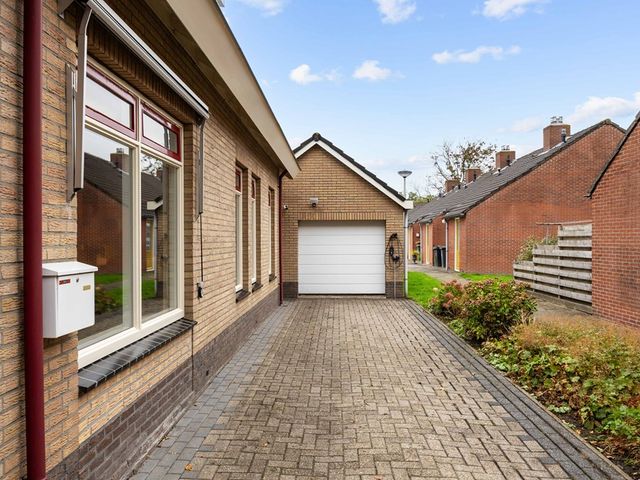 De Stoeken 6, De Wilp