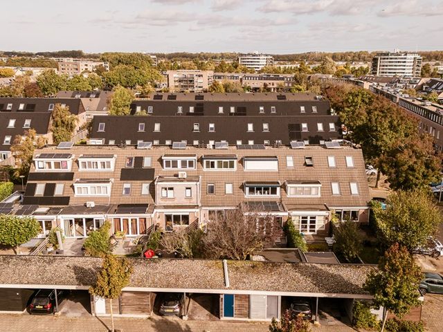 Hollandse Aak 16, Velserbroek