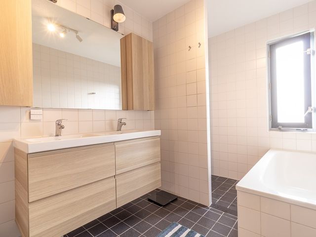 Zwanebloemlaan 312, Amsterdam