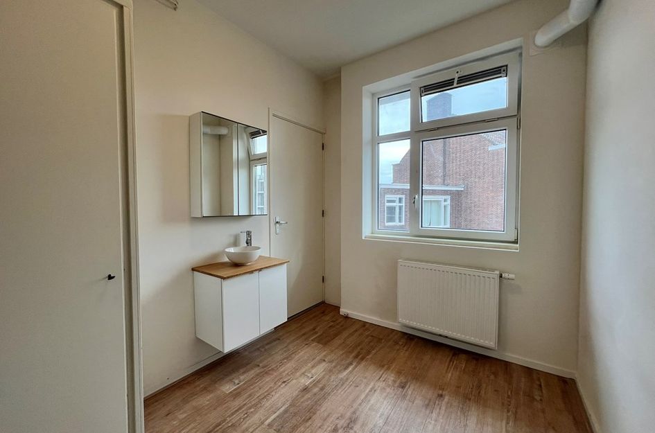 Admiraal de Ruyterweg 36D