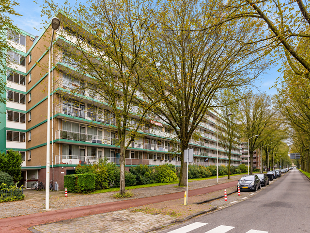 Volendamlaan 797, 's-Gravenhage