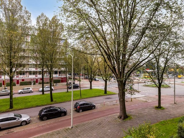 Volendamlaan 797, 's-Gravenhage
