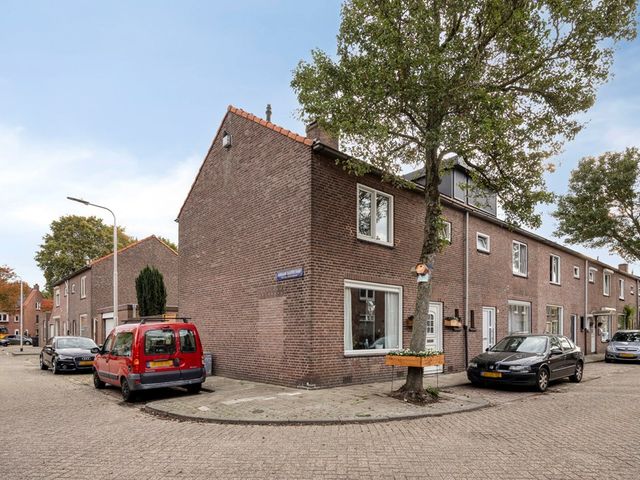 Willem Knuttelstraat 26, Tilburg