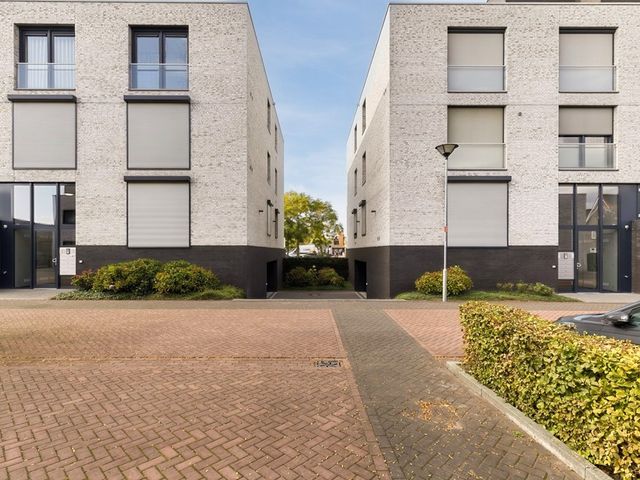 Pius X-hof 38, Echt