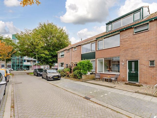 Vederdistelstraat 12, Krommenie