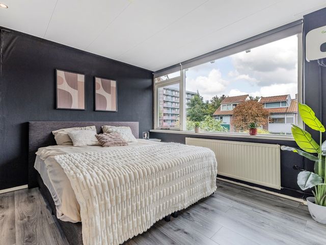 Vederdistelstraat 12, Krommenie