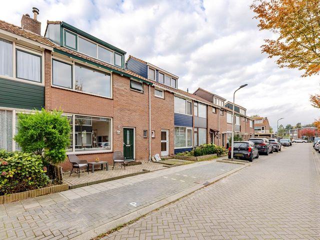 Vederdistelstraat 12, Krommenie