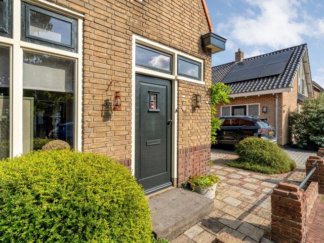 Burg van Riemsdijkstraat 18, Gramsbergen