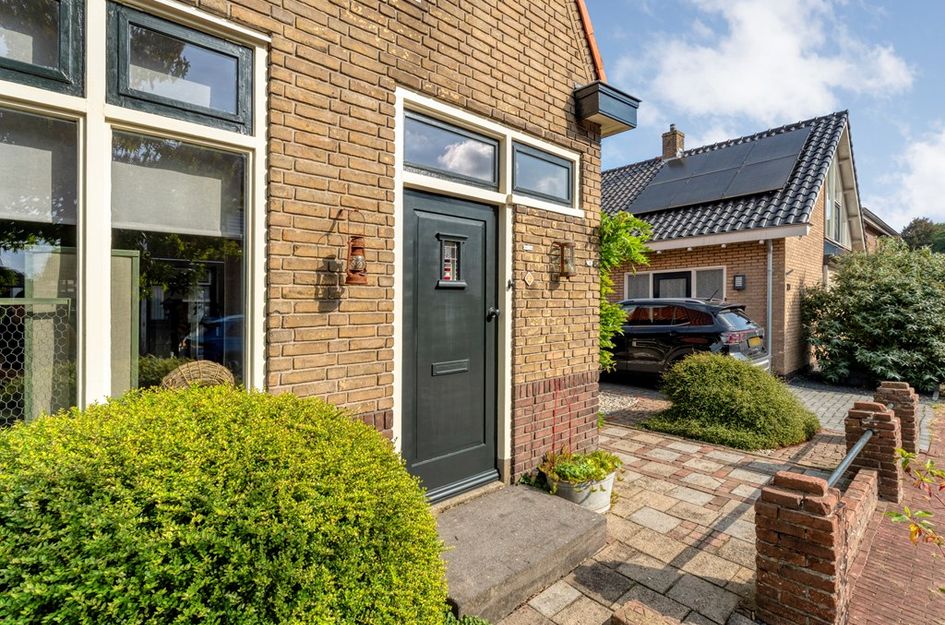 Burg van Riemsdijkstraat 18