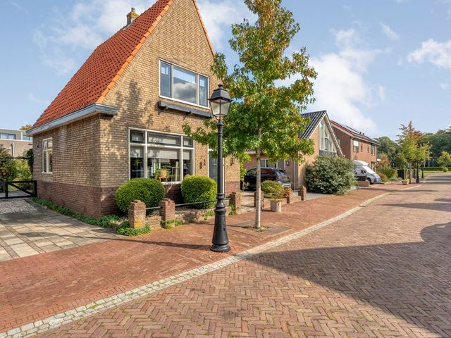 Burg van Riemsdijkstraat 18, Gramsbergen