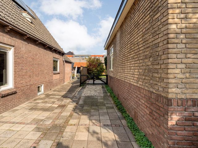 Burg van Riemsdijkstraat 18, Gramsbergen