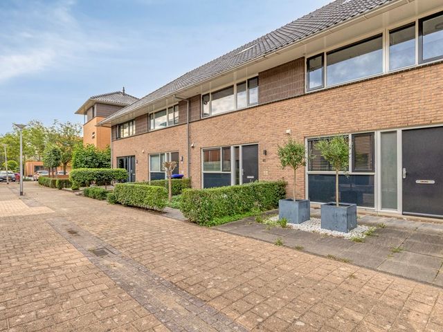 Duizendschoon 43, Hendrik-Ido-Ambacht