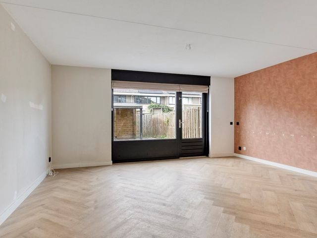 Duizendschoon 43, Hendrik-Ido-Ambacht