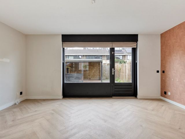 Duizendschoon 43, Hendrik-Ido-Ambacht