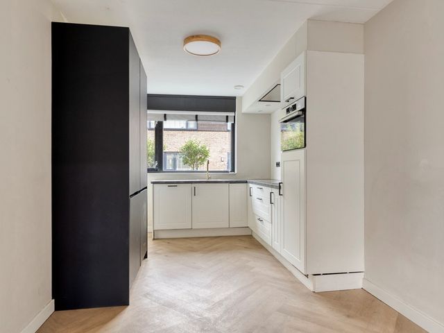 Duizendschoon 43, Hendrik-Ido-Ambacht