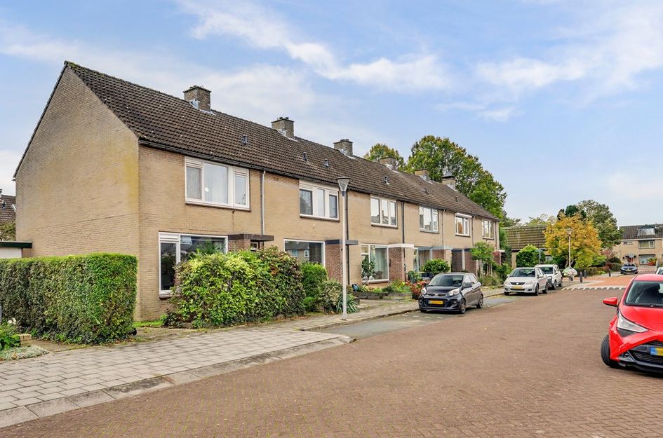 Troelstrastraat 12