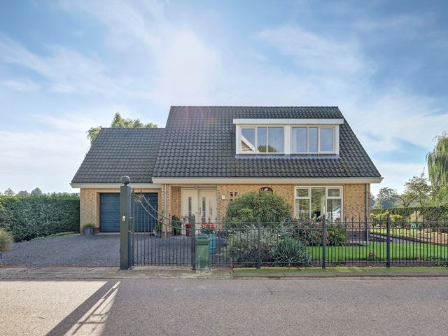 Binnendamseweg 31, Giessenburg